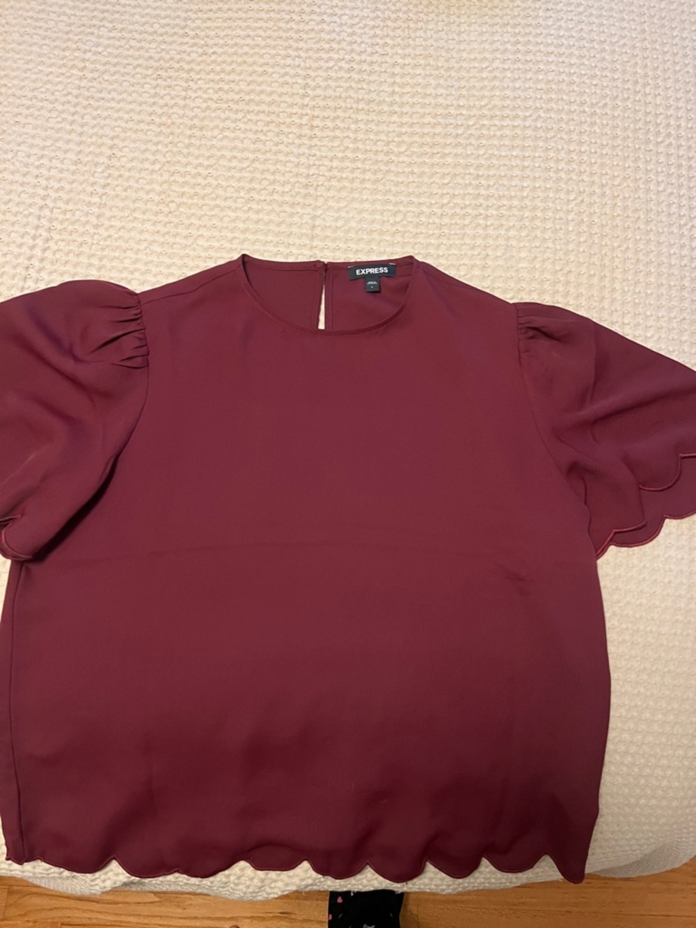 Express Scalloped-Hem Burgundy Puff Sleeve Blouse